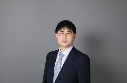 管伯渊 / 首席评估师
